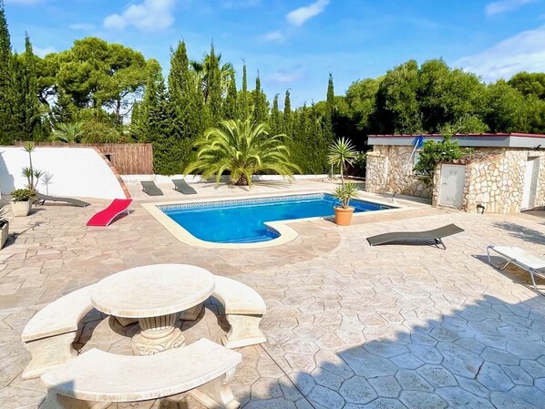 Pool