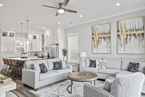 2nd Floor Living Area