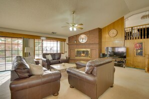 Living Room | Central A/C | Fireplace