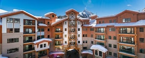 City, Neighborhood, High Rise, Urban, Hotel