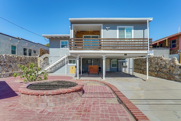 El Paso Vacation Rental | 1BR | 1BA | 630 Sq Ft | Stairs Required