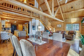 Dining Area | 1st Floor