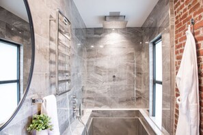 4' x 6' sunken stainless steel soaking tub