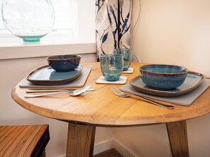 Dining Area | Alexander Courtyard - Alexander Place, Inverness