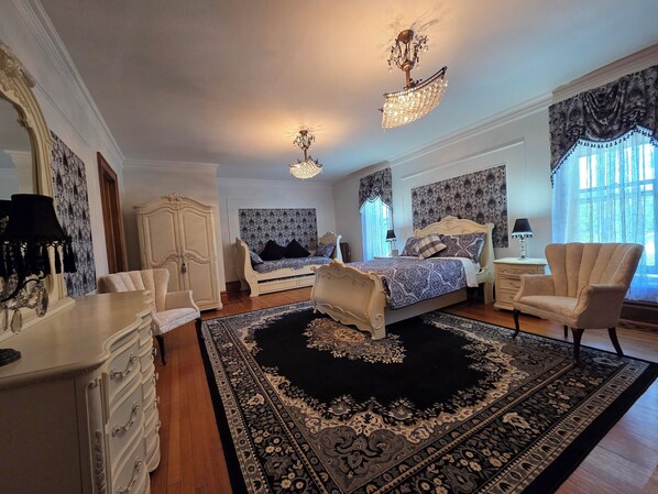 Euro Room