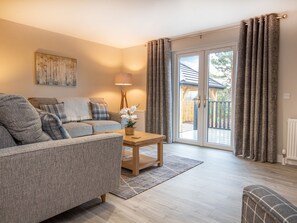 Living area | Sunnyside Culloden, Inverness