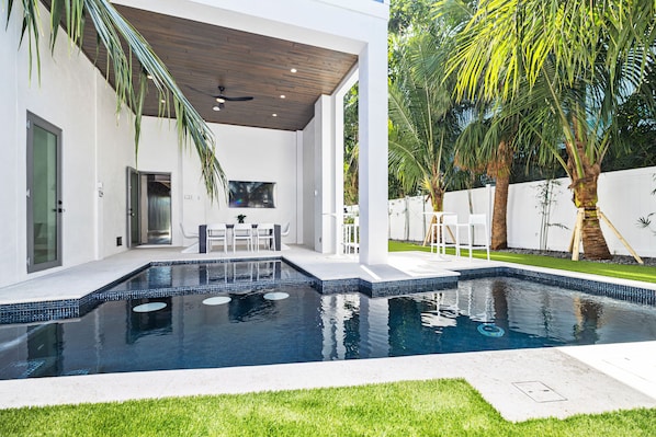 Pool area