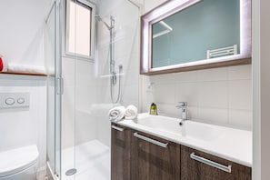 Bain