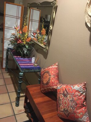 Entry with shoe bench & slippers