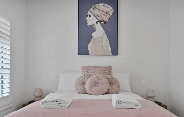 The Elm Apartments | The Pink Room