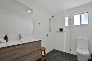 Bathroom - Shower + Toilet