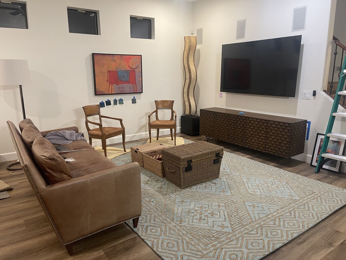 Amazing home that has been renovated and updated. 60 day minimum stay