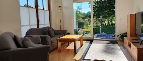 Ferienwohnung mit sep. Schlafzimmer, Terrasse, 62qm-Wohnzimmeransicht Ferienwohnung Filser