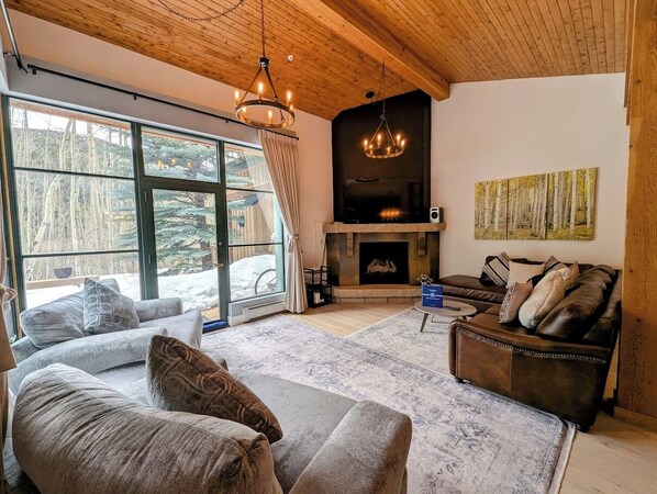 Stunning vacation townhome in East Keystone