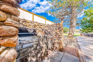BBQ/picnic area
