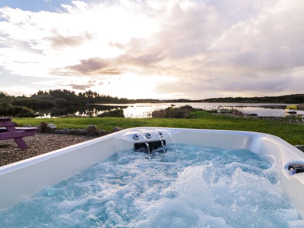 Bain à remous extérieur