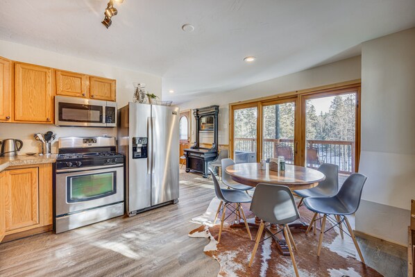 Florissant Vacation Rental | 3BR | 2BA | 1,204 Sq Ft | Stairs Required to Access