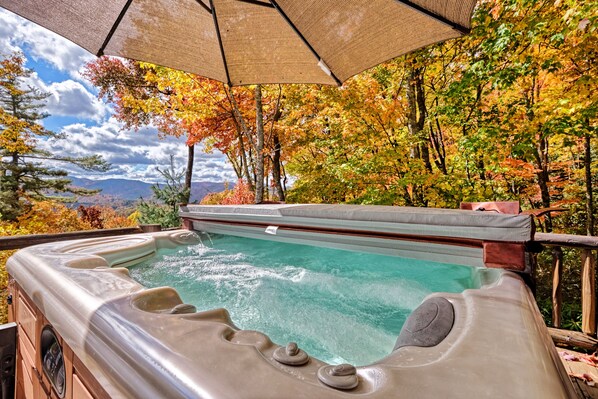 Hot tub - main level deck