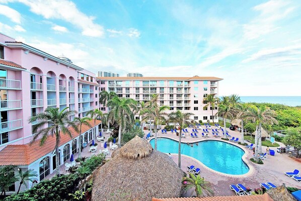 Beautiful Oceanfront Resort with a Sparkling Pool!