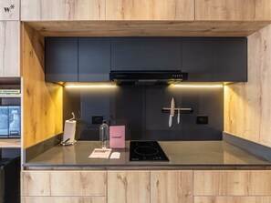 Open kitchen