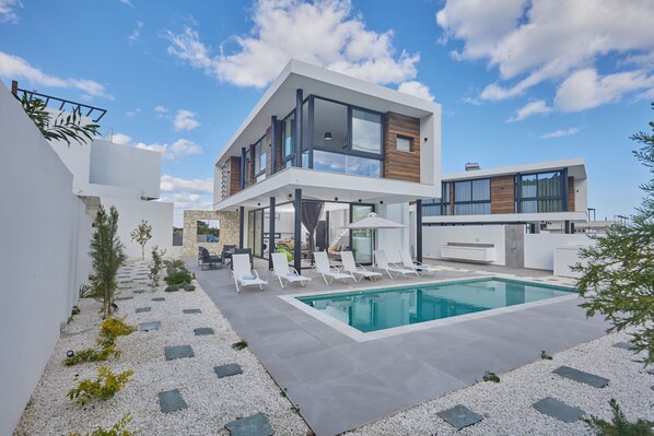 Villa EP3C,Stunning and Brand New Protaras Villa with Pool,Close to Fig Tree Bay