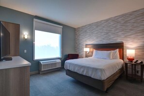 Comfortable Unit with Queen size bed