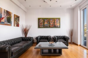 Living Room, Sitting Area