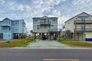 1276 New River Inlet Dr (THE Oceanfront Beachhouse [Int. Ext.]) - watermarked-02