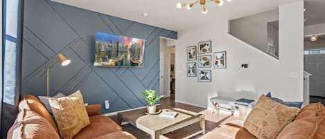 Cozy Living Area | Large Flatscreen TV