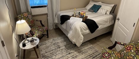 Comfortable Queen size memory foam, a bit high, you may need to jump into it.