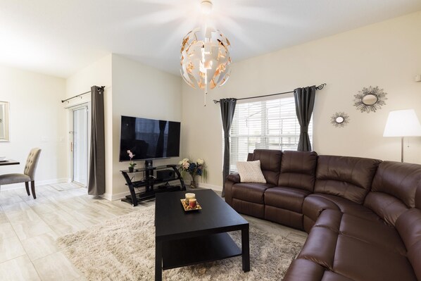 LivingRoom-2