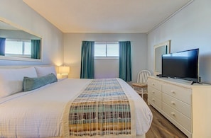Atlantic Towers 705-large-015-067-Bedroom-1500x986-72dpi