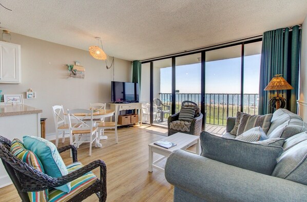 Atlantic Towers 208-print-001-004-Main Living Area-4200x2758-300dpi