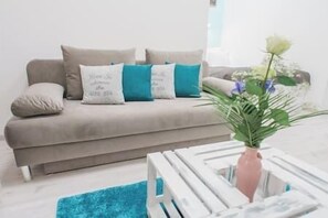 Bedroom (2)