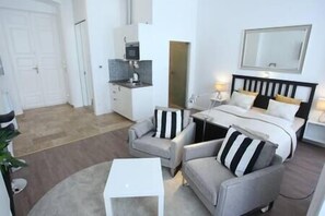 Bedroom (5)