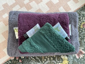 Bathroom amenities