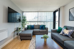 Central Balcony Apt, Liverpool - Host & Stay