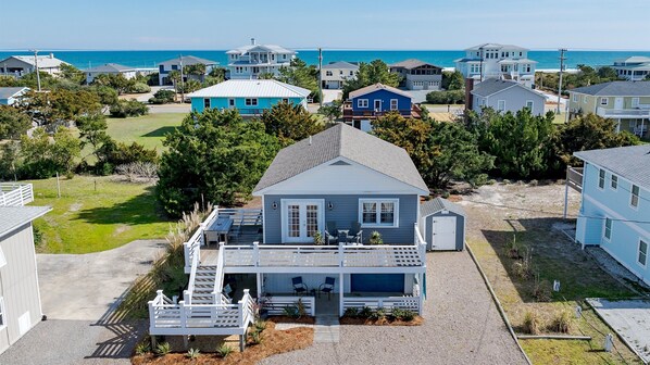 You can hear the waves from the deck & backyard!