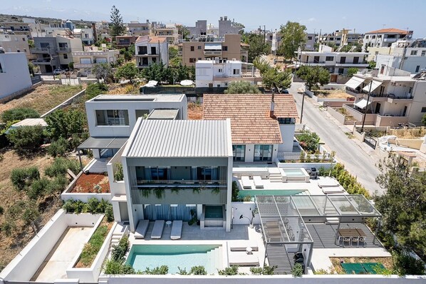 2 villas 