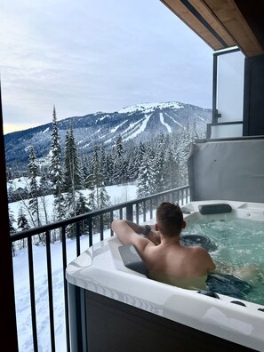 Stunning views while you soak