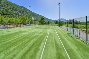 Sport court