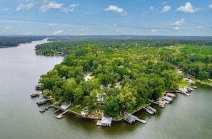 Magnificent Point Lot