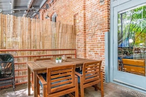 Outdoor Table with willow privacy screen