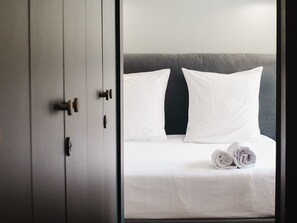 Master bedroom with ensuite bathroom, garden view