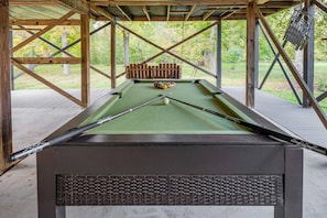 Pool table