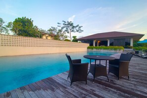 Piscina externa