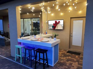 Bar And TV - Drink Refrigerator Under The Bar