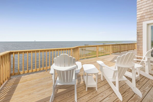 Surf or Sound Realty - 1176 - Ghost Crab - 05-10 - Deck -2
