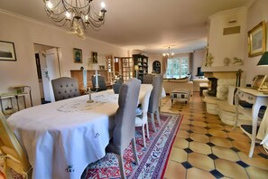 Dining room