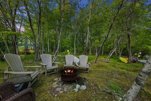 Relax with the lakeview @LiWay | Arrowhead Lake | Serhii Vacation Rentals
